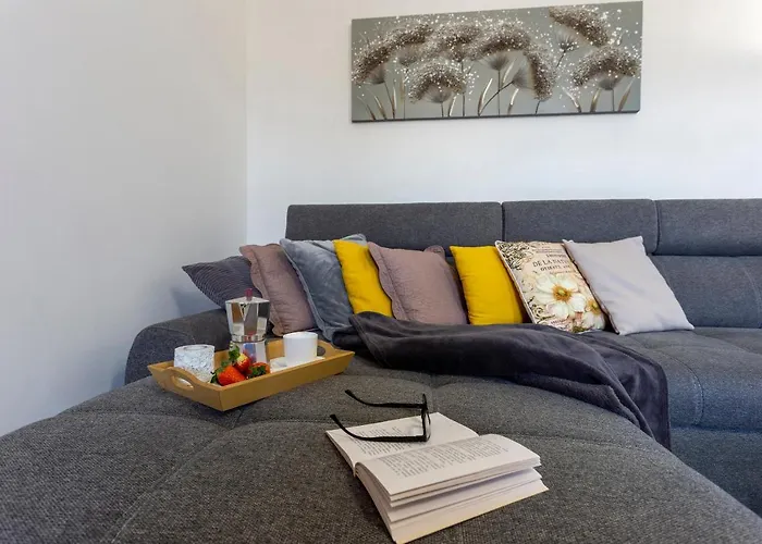 Lema Appartement Pula