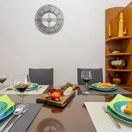 Lema Apartment Pula