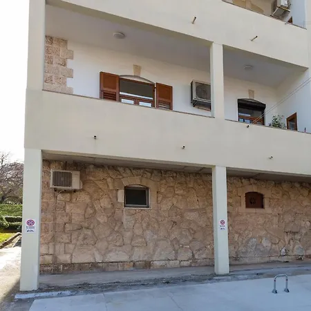 Apartment Lema Pula
